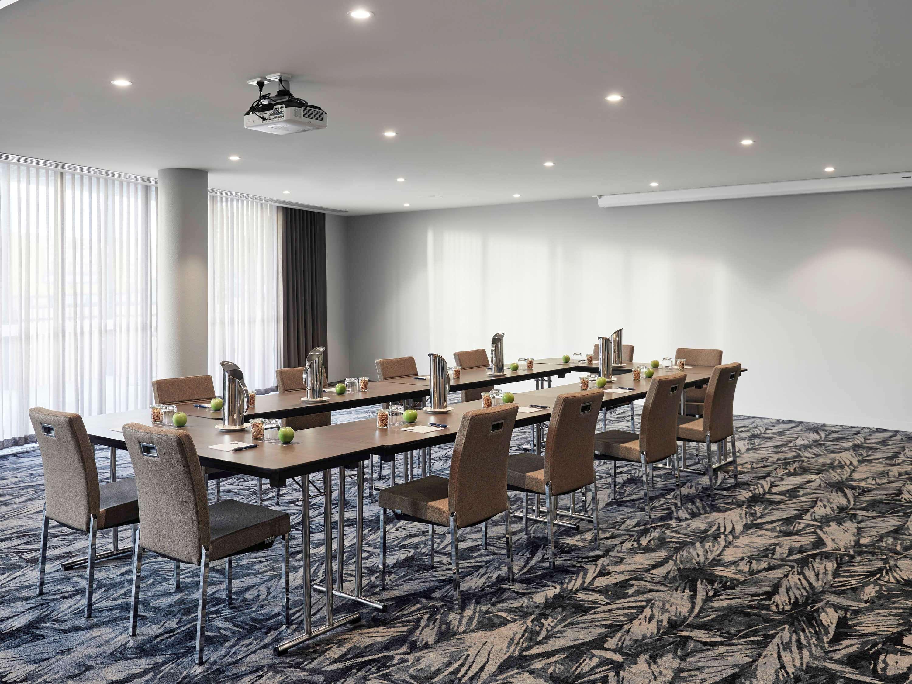 Hotel Rydges Ringwood Esterno foto