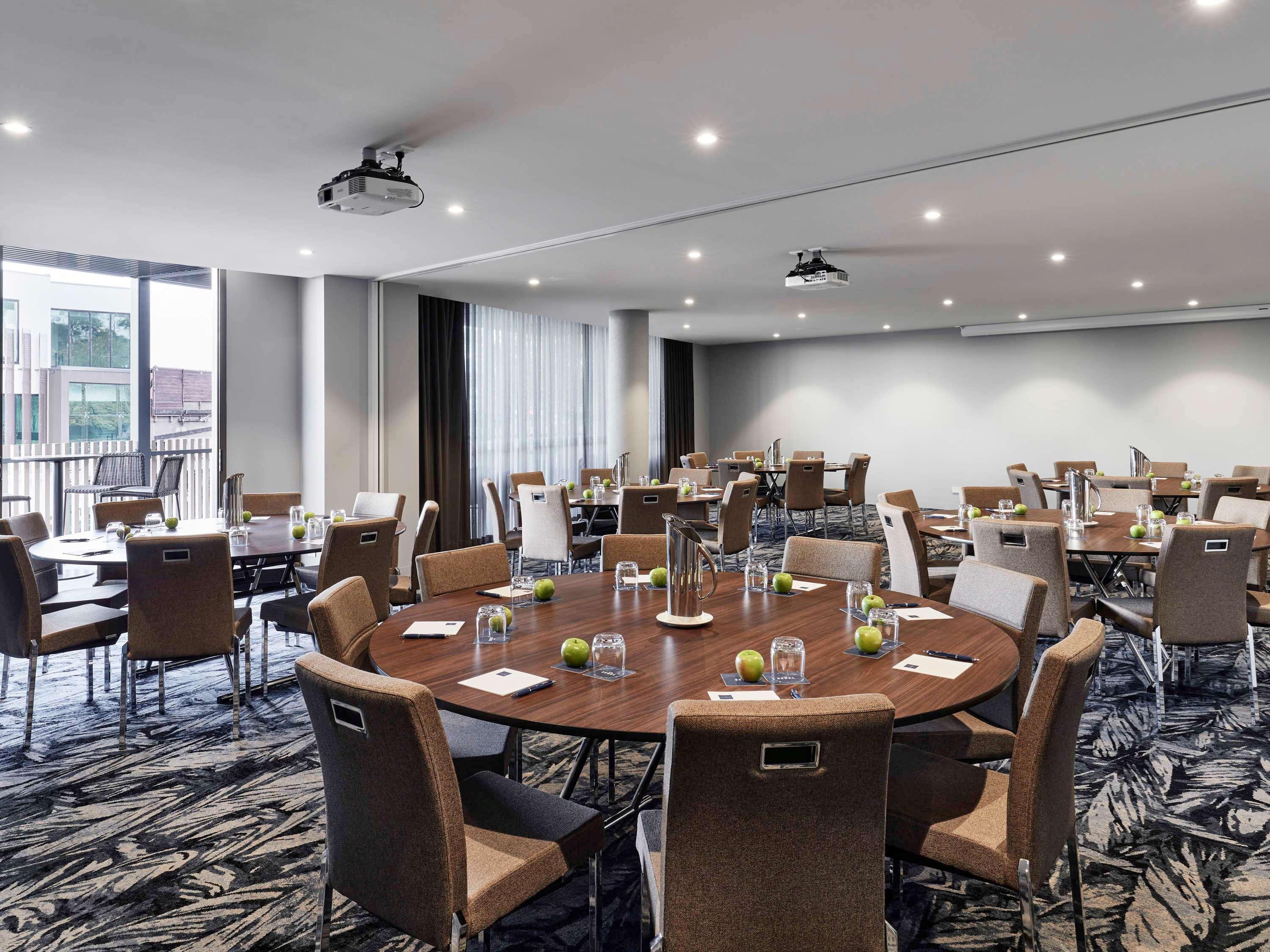 Hotel Rydges Ringwood Esterno foto